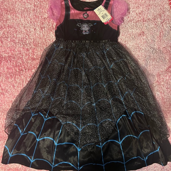Disney Other - Nwt vampirina nightgown